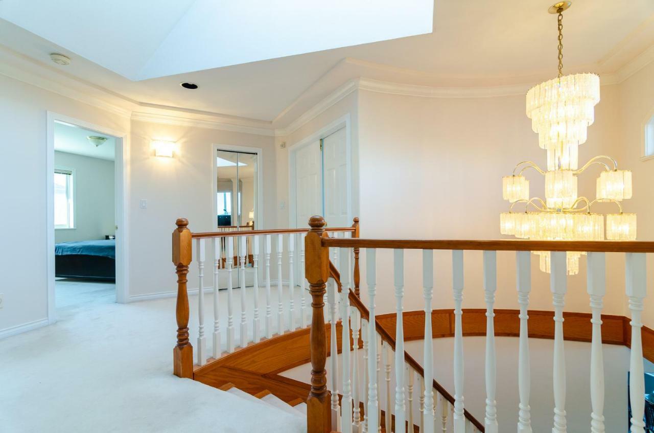 3 Private, Spacious, Bright Rooms In A Gorgeous House New Westminster Exterior foto