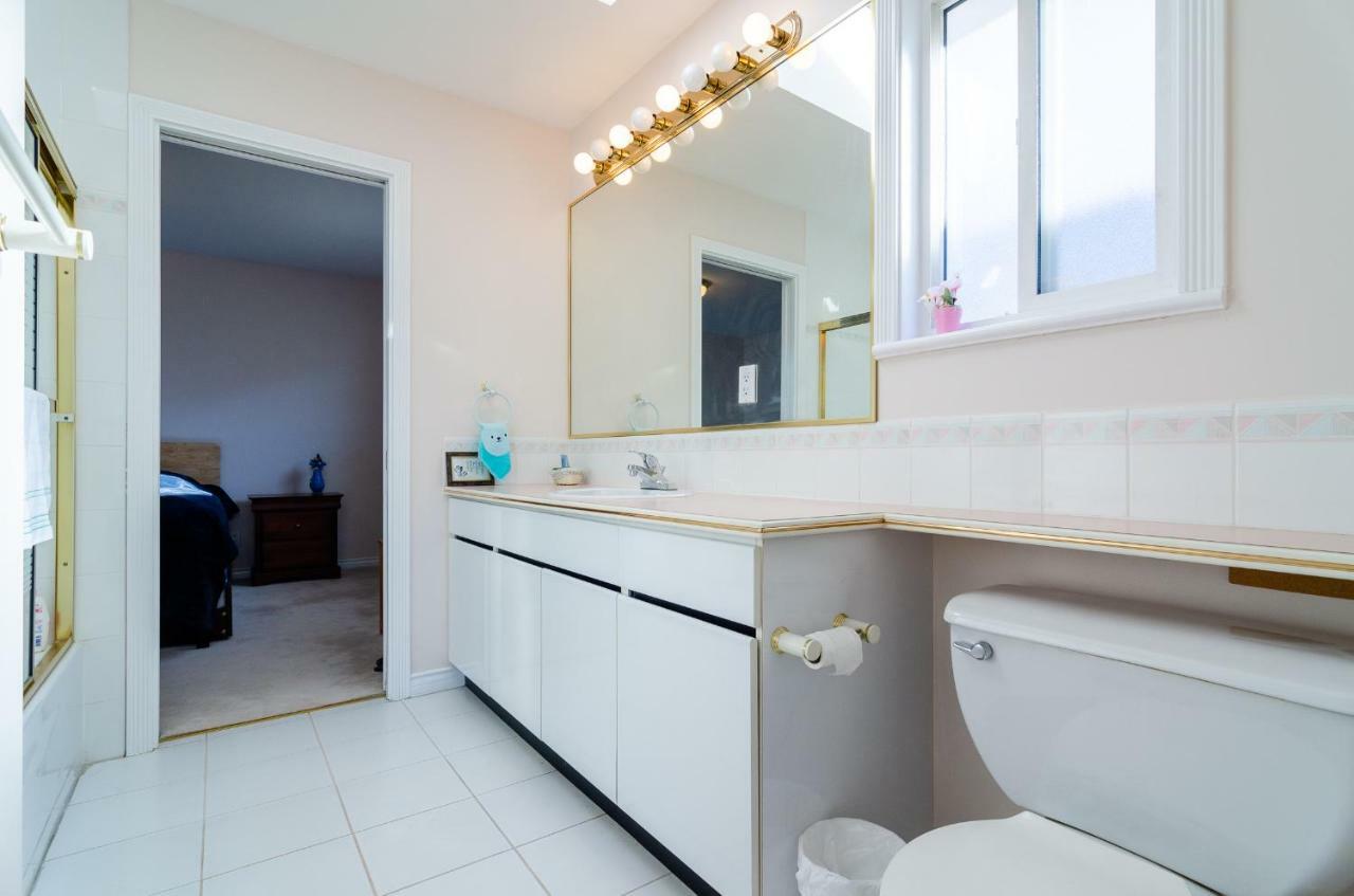 3 Private, Spacious, Bright Rooms In A Gorgeous House New Westminster Exterior foto