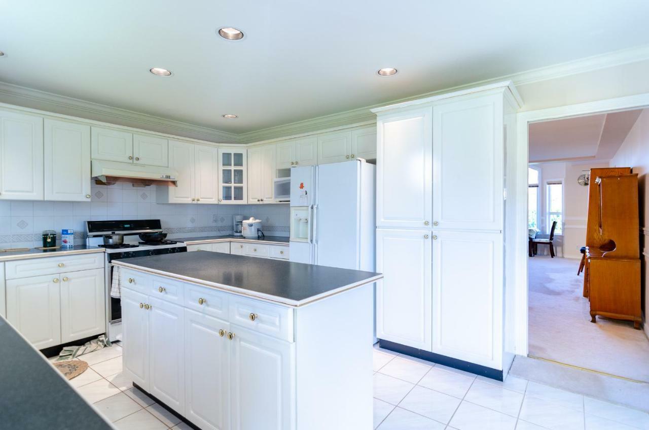 3 Private, Spacious, Bright Rooms In A Gorgeous House New Westminster Exterior foto